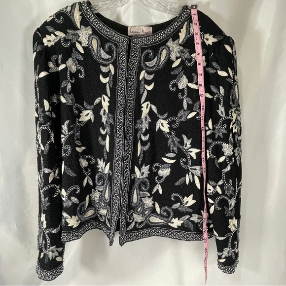Laurence Kazar Black and White Floral Blazer - Picture 13 of 16